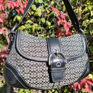 Coach signature Soho purse